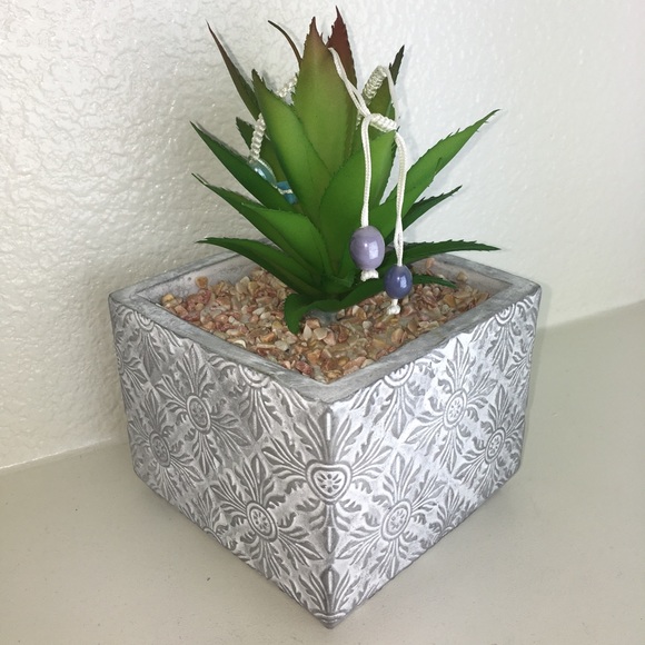 Handmade Chinese Knotting Bracelet W/ Glass Beads - Picture 4 of 8